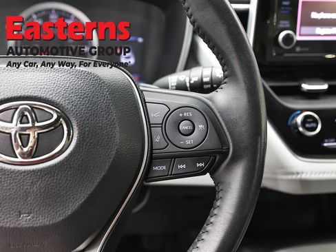Used 2022 Toyota Corolla SE FWD image 16