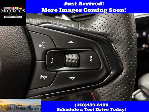 Used 2025 Chevrolet Trax RS FWD image 27