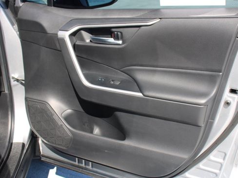 Certified 2022 Toyota RAV4 SE AWD/4WD image 20