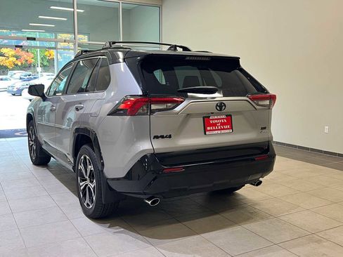 Certified 2025 Toyota RAV4 XSE image 4