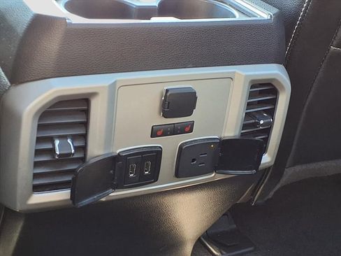 Used 2020 Ford F150 Lariat w/ Equipment Group 502A Luxury image 34