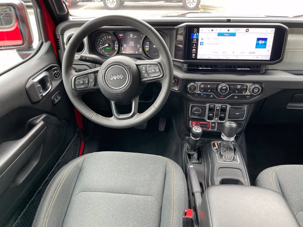 Used 2024 Jeep Wrangler Unlimited AWD/4WD image 11