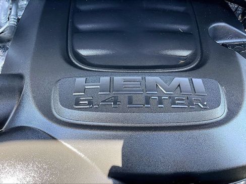 Certified 2025 RAM 2500 Big Horn AWD/4WD image 32