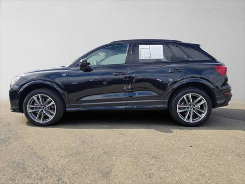 Used 2025 Audi Q3 2.0T Premium w/ Convenience Package AWD/4WD image 6
