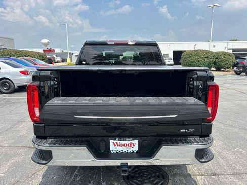 Used 2022 GMC Sierra 1500 SLT AWD/4WD image 37