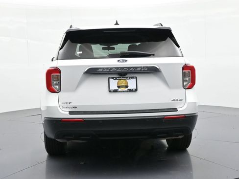 Certified 2022 Ford Explorer XLT AWD/4WD image 7