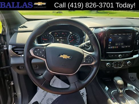 Certified 2023 Chevrolet Traverse LT w/ LT Premium Package AWD/4WD image 15