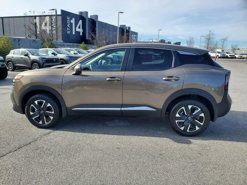 Certified 2025 Nissan Kicks SV image 7