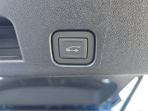 New 2026 Chevrolet Traverse LT image 11