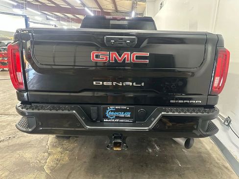 Used 2021 GMC Sierra 3500 Denali w/ Denali Ultimate Package image 3