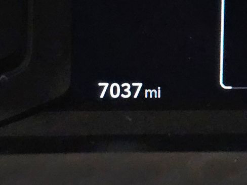 Used 2025 Toyota Tacoma SR5 image 29