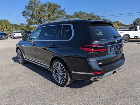 Used 2024 BMW X7 xDrive40i w/ Executive Package image 6