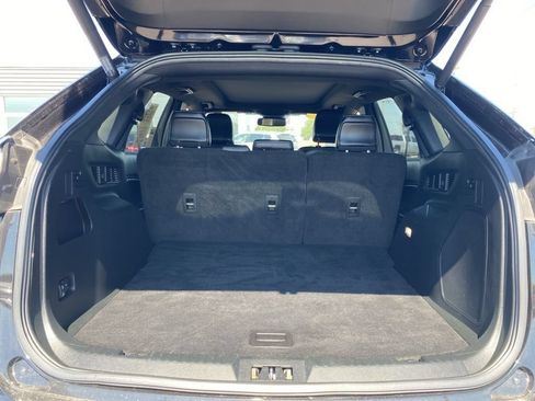 Used 2022 Ford Edge ST w/ Equipment Group 401A AWD/4WD image 12