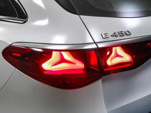 New 2025 Mercedes-Benz E 450 4MATIC All-Terrain Wagon image 10