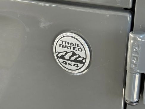 Used 2021 Jeep Wrangler Sport S AWD/4WD image 8