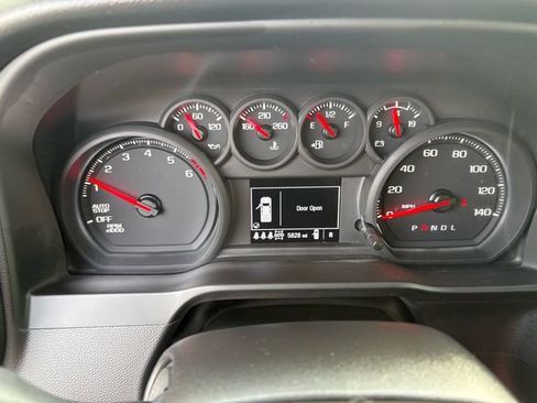 Used 2025 Chevrolet Silverado 1500 Custom image 13