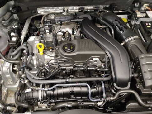 Used 2024 Volkswagen Taos S image 30