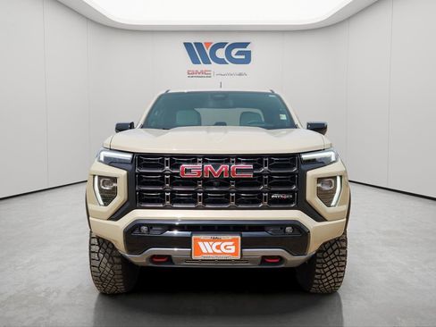 Used 2024 GMC Canyon AT4X AWD/4WD image 6