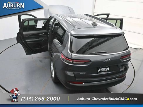 Used 2023 Jeep Grand Cherokee L Laredo AWD/4WD image 41