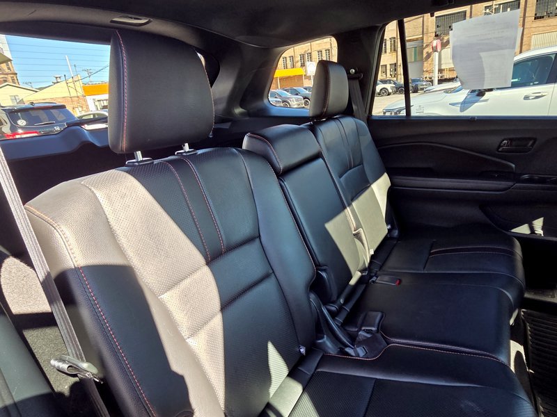 Used 2023 Honda Passport TrailSport image 19