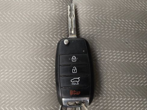 Used 2017 Kia Sportage LX FWD image 32