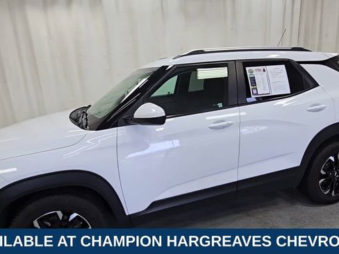 Certified 2021 Chevrolet TrailBlazer LT w/ Convenience Package FWD image 5