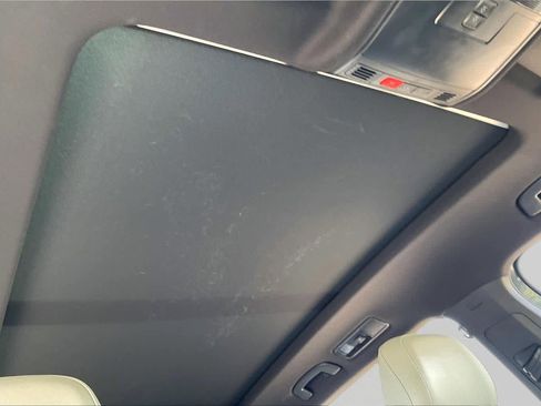 Used 2019 Volkswagen Tiguan SEL Premium R-Line FWD image 14
