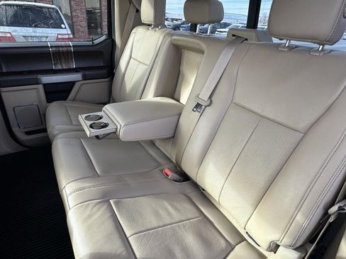 Used 2019 Ford F150 Lariat image 32