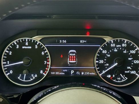 Certified 2023 Nissan Pathfinder SL w/ Lighting Package (N92) image 13