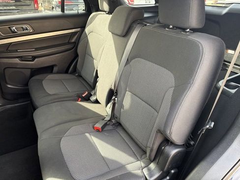 Used 2019 Ford Explorer XLT w/ Equipment Group 201A image 31