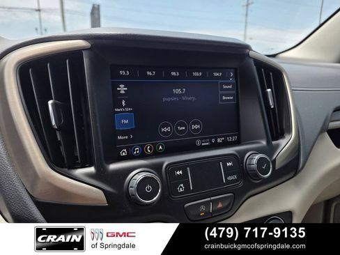 Used 2024 GMC Terrain Denali w/ Denali Premium Package AWD/4WD image 16