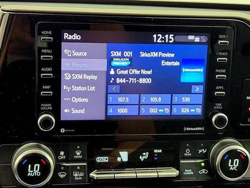 Used 2020 Toyota Highlander L AWD/4WD image 18