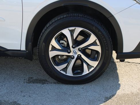 Used 2020 Subaru Outback Touring XT image 34