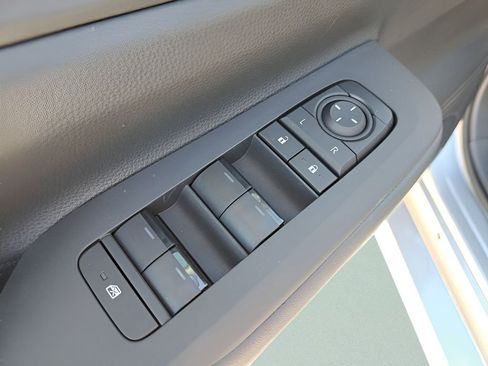 New 2026 Toyota Prius Plug-In Hybrid FWD image 14