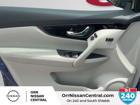Used 2021 Nissan Rogue Sport SL w/ Premium Package AWD/4WD image 16