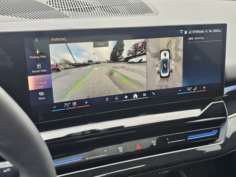 Used 2026 BMW 530i xDrive w/ Premium Package image 33