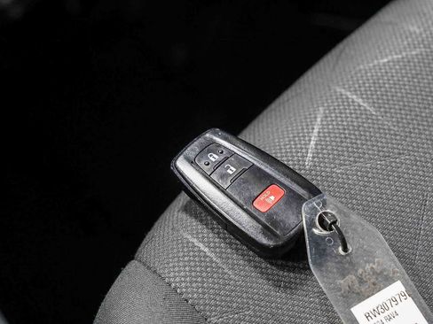 Certified 2024 Toyota RAV4 XLE FWD image 28