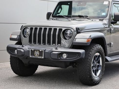 Used 2022 Jeep Wrangler Unlimited Sahara AWD/4WD image 2