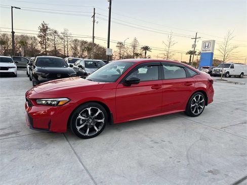 Certified 2025 Honda Civic Sport Touring image 3