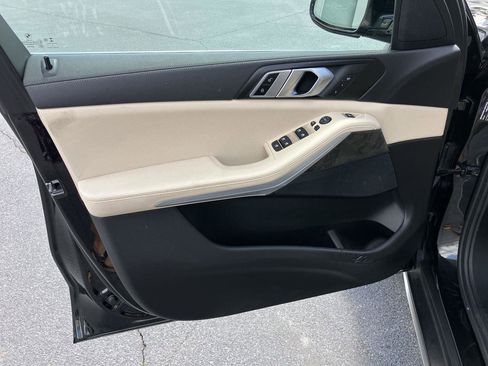 Used 2022 BMW X5 sDrive40i w/ Premium Package RWD image 14
