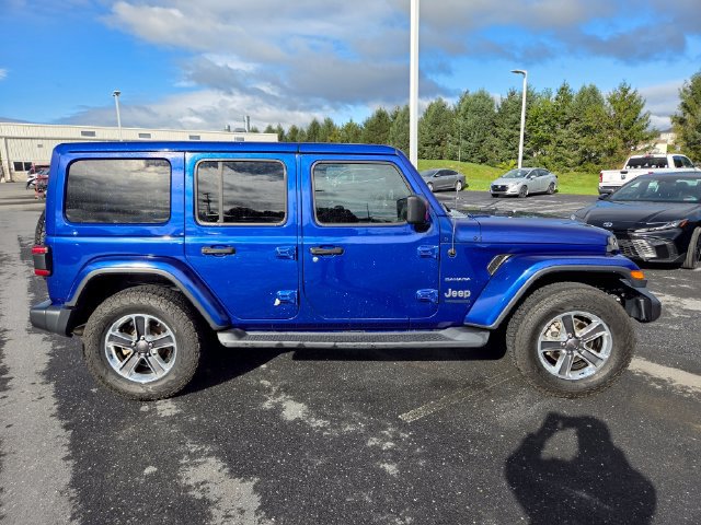 Used 2018 Jeep Wrangler Unlimited Sahara AWD/4WD image 18