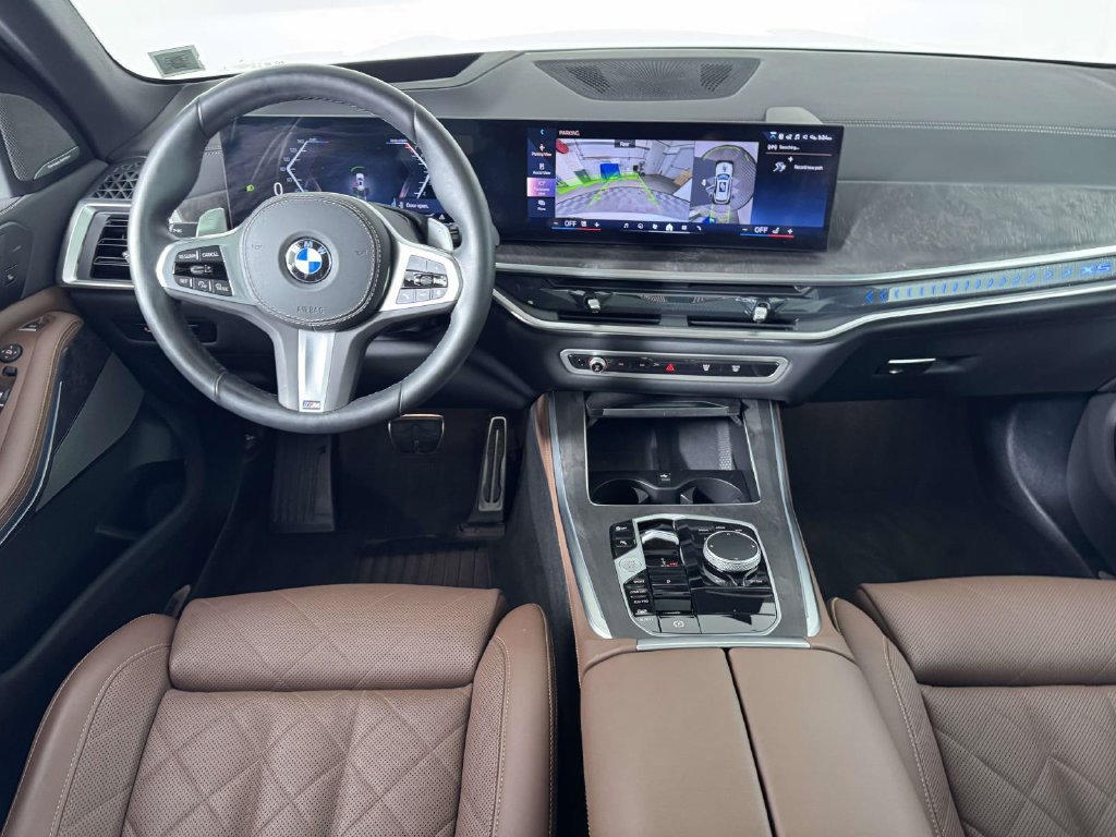 Used 2026 BMW X5 xDrive40i w/ M Sport Package AWD/4WD image 5