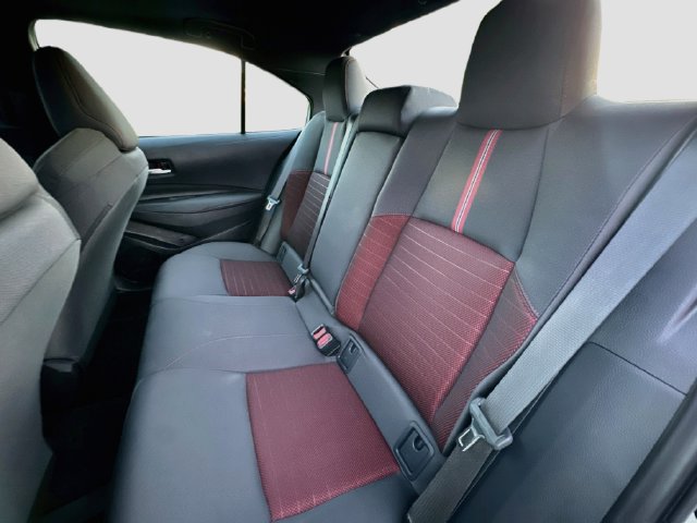 Used 2024 Toyota Corolla SE w/ SE Premium Package FWD image 23