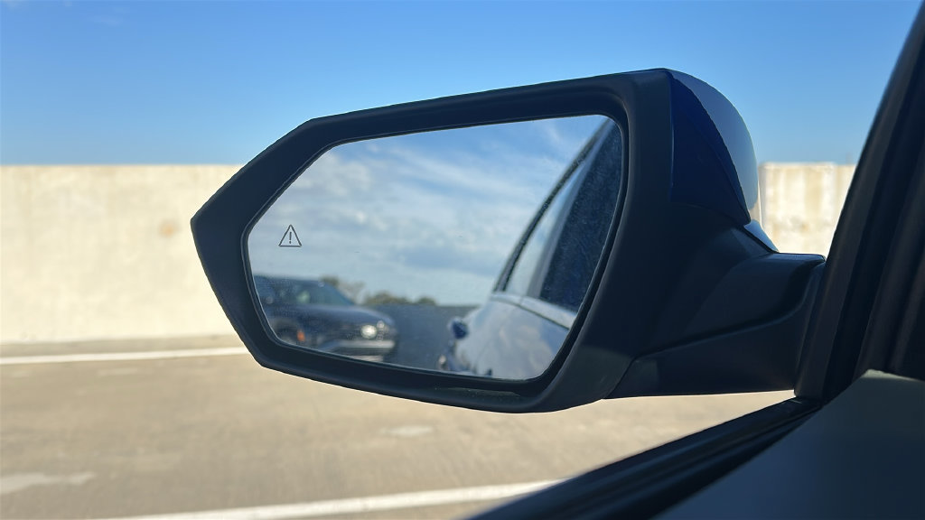 Used 2025 Hyundai Elantra SEL FWD image 19