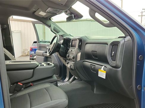 New 2026 Chevrolet Silverado 2500 Custom w/ Custom Value Package AWD/4WD image 25