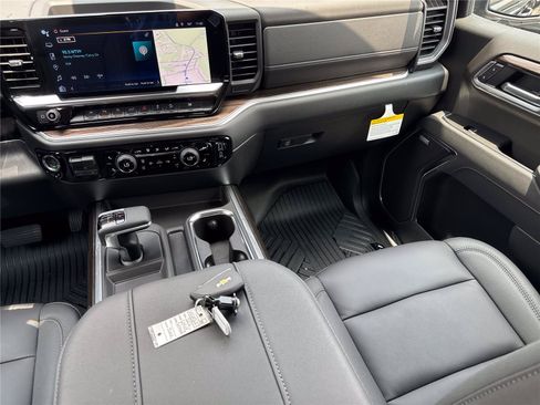 New 2026 Chevrolet Silverado 1500 RST w/ RST All Star Premium Package AWD/4WD image 16