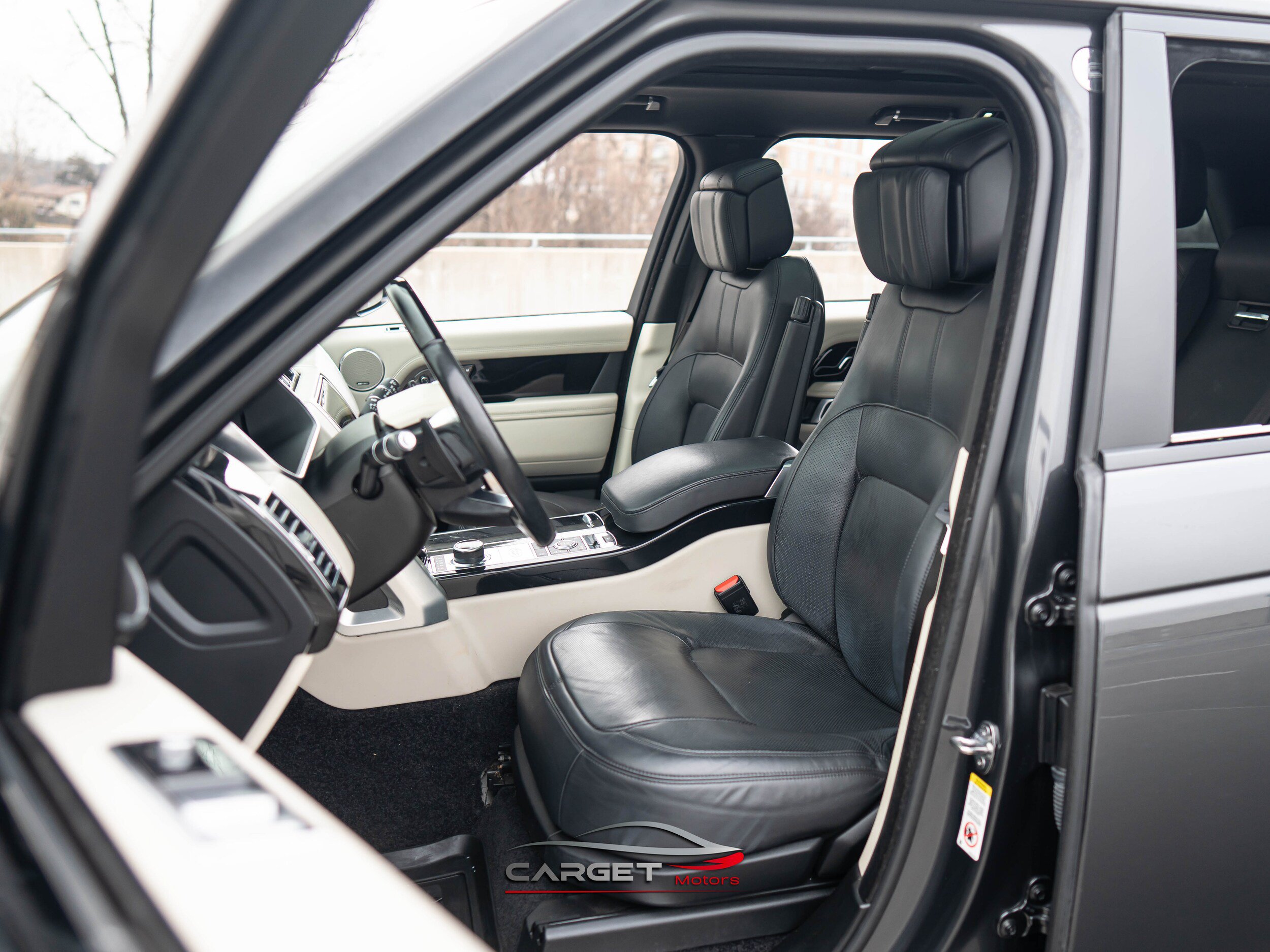 Used 2020 Land Rover Range Rover HSE AWD/4WD image 16