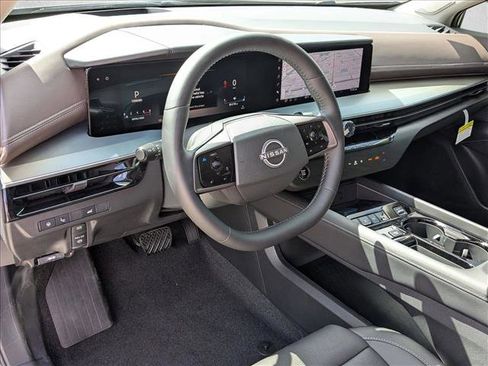 New 2026 Nissan Murano Platinum w/ Cargo Package AWD/4WD image 3