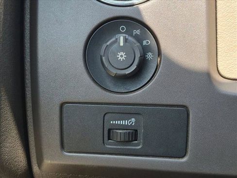 Used 2009 Ford F150 XLT RWD image 12