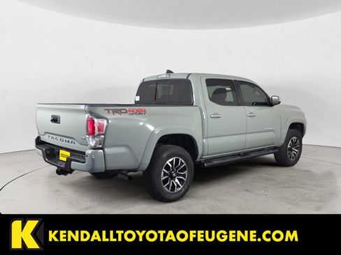 Certified 2022 Toyota Tacoma TRD Sport w/ Technology Package AWD/4WD image 5